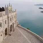 Anna Maria Daire Capo Vaticano