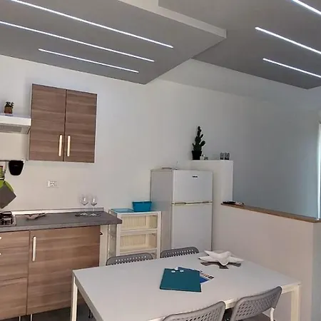 Anna Maria Капо-Ватикано